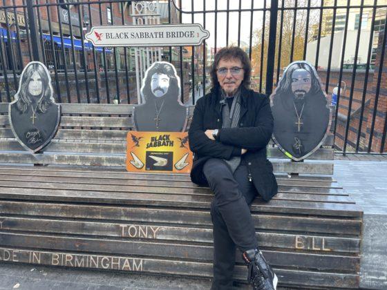 Rock legend Tony Iommi comes face-to-face with his 469 million-year-old fossil