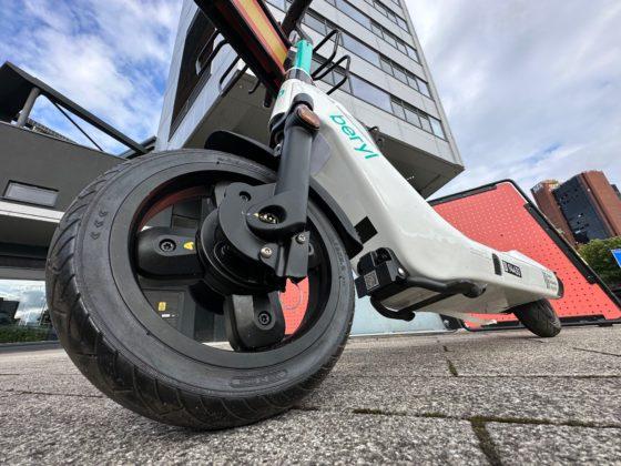 VIDEO: Here comes Beryl! New e-scooters spotted on Westside